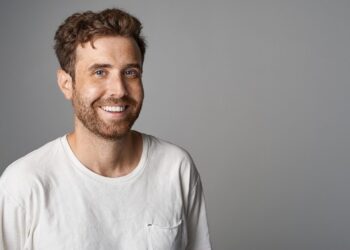 How One Entrepreneur Raised $2 Million For A Startup Without Venture Capitalists