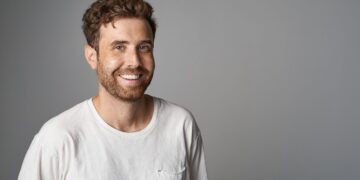 How One Entrepreneur Raised $2 Million For A Startup Without Venture Capitalists