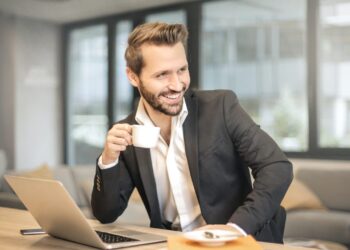 5 Key Traits and Characteristics of Successful Entrepreneurs in 2023