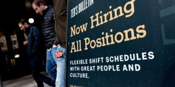 US Job Growth Exceeds Expectations In May, Easing Wage Pressures And Indicating Robust Labor Market