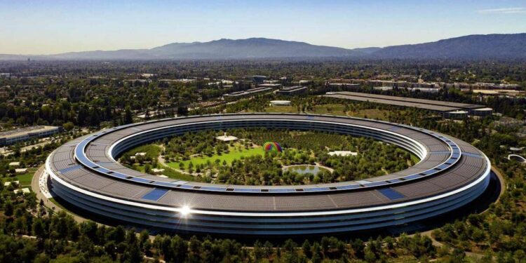 Silicon Valley Startups Consider Selling Up As Funding Dries Out