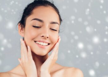 How To Properly Take Care Of Your Skin: 5 Skincare Hacks