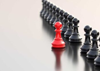 How to Enhance Your Leadership Qualities: 5 Effective Tips