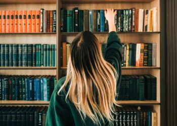 The 5 Best Books For Entrepreneurs and Small Business Owners