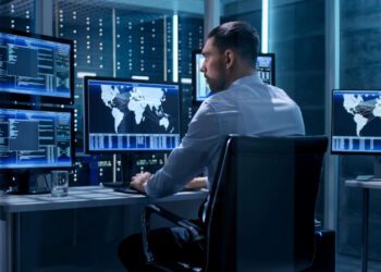 7 Reasons To Enroll In An IT Course in 2023