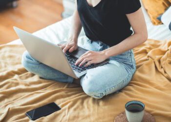 5 Surefire Ways To Earn Great Money Without Leaving Home