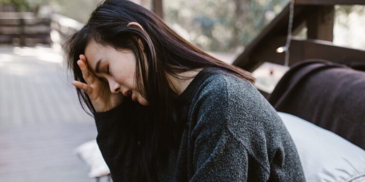 The Meaning Behind ‘SMH’ In Social Media