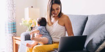5 Clever Hustles to Keep Cash Flowing While on Maternity Leave