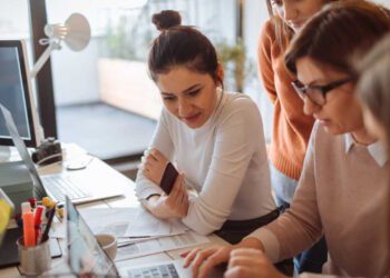 Even Dorm Room Students Can Be Entrepreneurs: Discover How