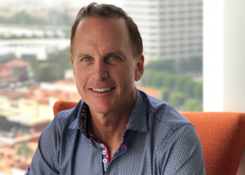 Bankrupt Entrepreneur Faces $100 Million Lawsuit, Discovers Strength of Grit