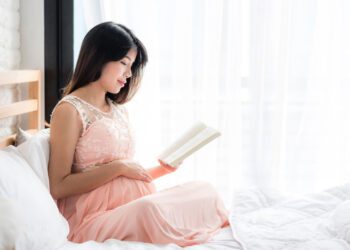 Discover the Top 10 Must-Read Books for Busy Working Moms