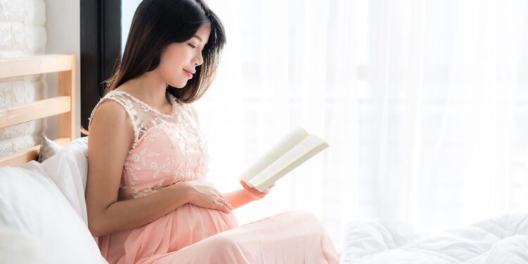 Discover the Top 10 Must-Read Books for Busy Working Moms