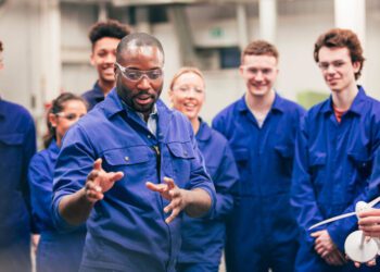 Discover Why Apprenticeships Are Making a Comeback