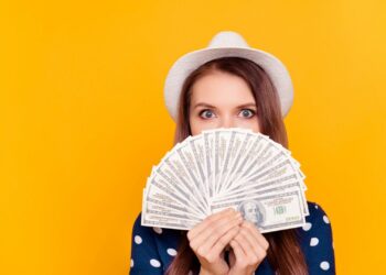 Earn Money Blogging: Easy Tips to Monetize Your Blog