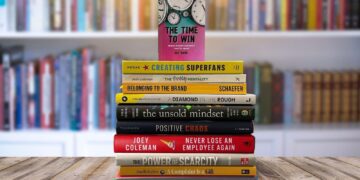 Click here for 7 Customer Service Books to Take Your Business to the Next Level