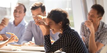 Navigating Humor in the Office: Tips for Being Funny Without Overstepping Boundaries