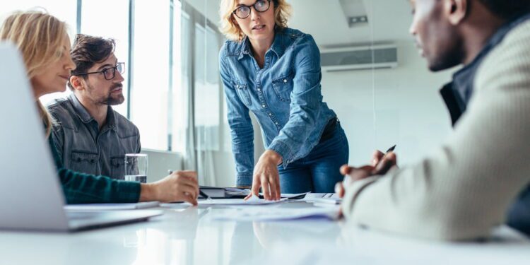 Psychologist Adam Bandelli Reveals the Key Intelligence All Successful Leaders Share