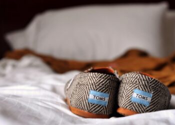 TOMS Shoes: The Socially Conscious Business Model in Action