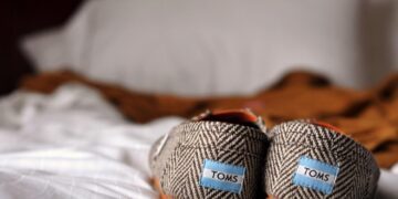 TOMS Shoes: The Socially Conscious Business Model in Action