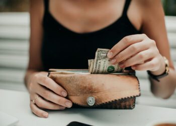 Click here to discover how you can become a financial optimist