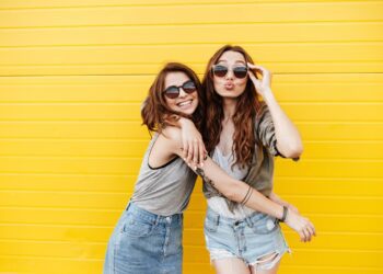 Discover 4 Friendship Apps for Making New Connections