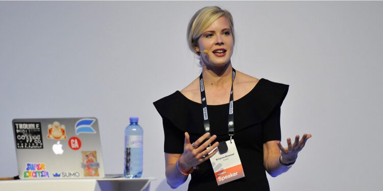 Unlock Your Potential: 5 Essential Tips for Aspiring Female Venture Capitalists