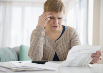 Conquer Financial Anxiety: Expert Tips from a Financial Therapist