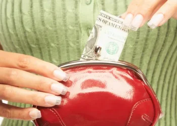 Are Women Saving Enough for Retirement? Discover What You Need to Know