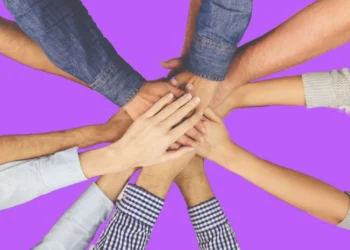 Master Teamwork: 8 Essential Tips for Boosting Collaboration