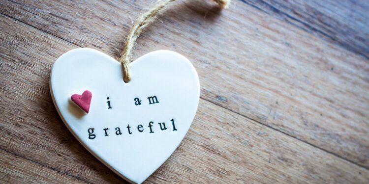 Discover the Surprising Health Benefits of Gratitude: Improve Your Mind, Body, and Workplace