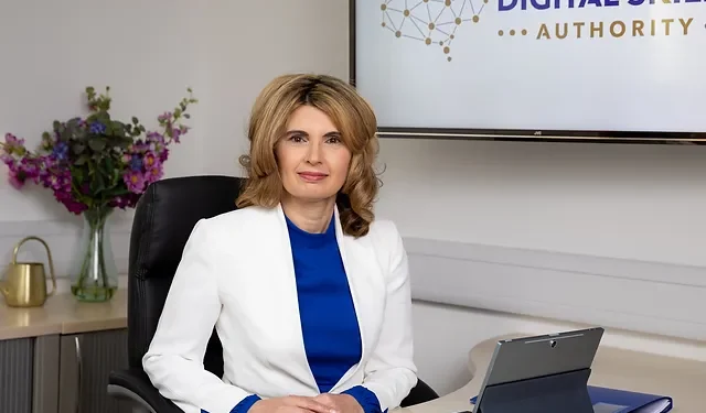 Discover How Influential Leader Deborah Collier is Transforming Digital Business Success