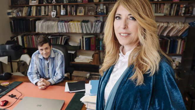 Discover the Top Relationship Red Flags from the Matchmaker Behind ‘The Marvelous Mrs. Maisel’