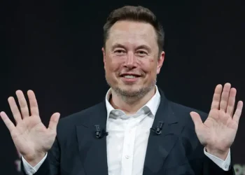 Why Americans Favor TikTok Over X Amid Elon Musk’s Controversial Changes