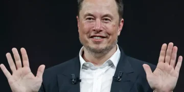 Why Americans Favor TikTok Over X Amid Elon Musk’s Controversial Changes