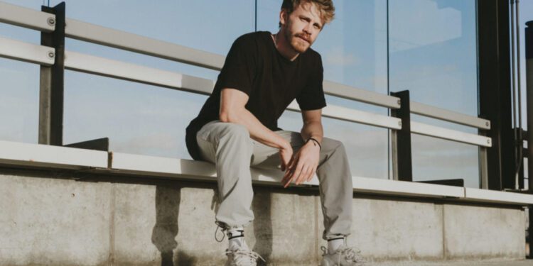 5 Essential Lessons from TikTok Sensation London Lazerson on Becoming a Digital Entrepreneur