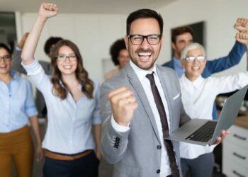 Working from Home? Discover These 4 Tips to Boost Team Camaraderie