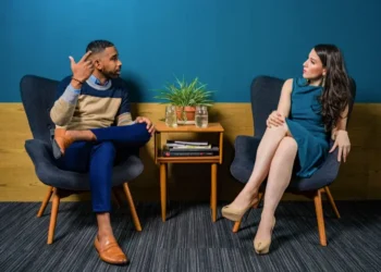 Unlock the Secrets: 7 Keys to Mastering Flawless Conversations