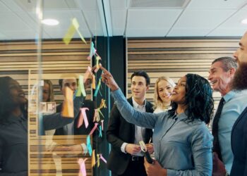 Unlocking Change: Proven Strategies to Rally Everyone on the Same Page