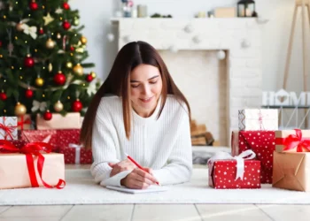 Unlock These 5 Genius Money Hacks to Master Your Holiday Budget!