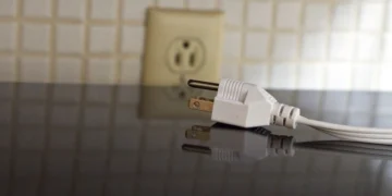 6 Essential Prep Steps Before Unplugging for a Weekend Getaway