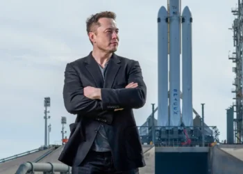 Elon Musk – History of an Entreupreneur, Rule-Breaker… and Future Star Trekker!?
