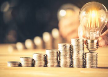 Unlock Your Financial Freedom: 9 Brilliant Tips for Smart Spending and Saving!