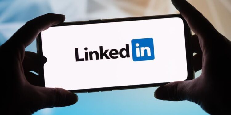 LinkedIn is Using Your Data to Train AI—Discover What It Means for Your Privacy and How You Can Opt Out!