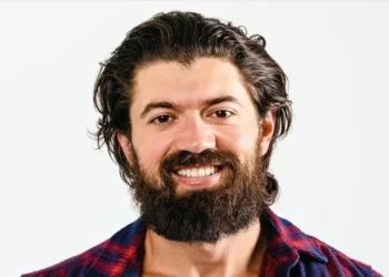 Alex Hormozi Reveals Secrets of Strategic Prioritization