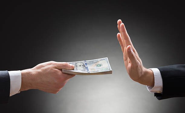 A Guide to Refusing Money Requests Gracefully