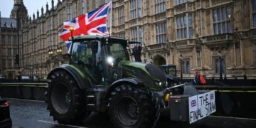 Farmers Take to Streets of London to Protest Tax Changes