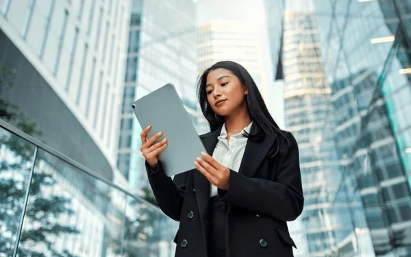 Trailblazing Asian Women Making Major Business Waves!
